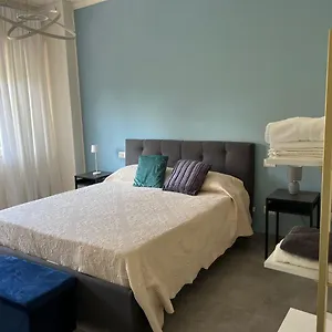  Bed & Breakfast Dante284 Suites&rooms Italia
